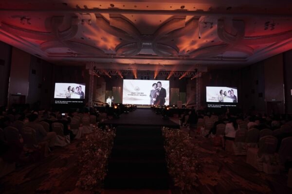 _7M32044-min_10_11zon